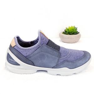 ECCO BIOM SLIP ON SNEAKERS